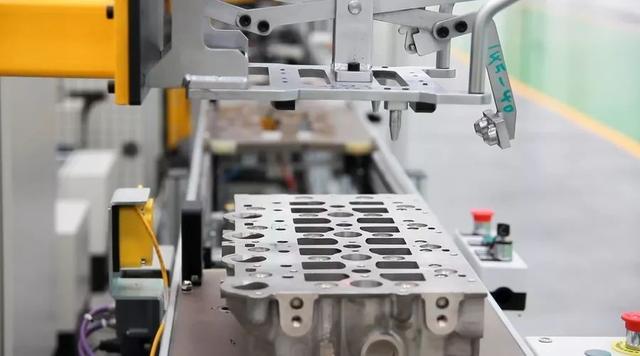 首件检测仪对SMT加工厂首件检测的重要性